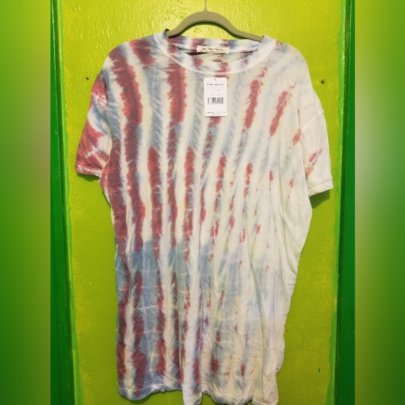Free People XL tie-dye t-shirt - Picture 1 of 3